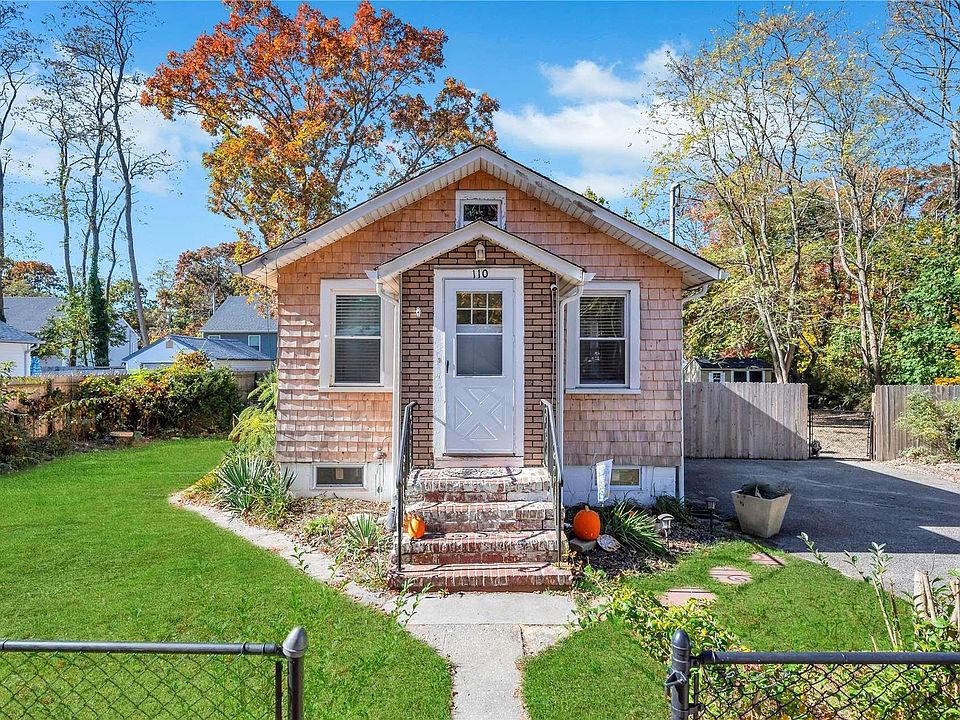 1st image of 110 Lakeview Drive