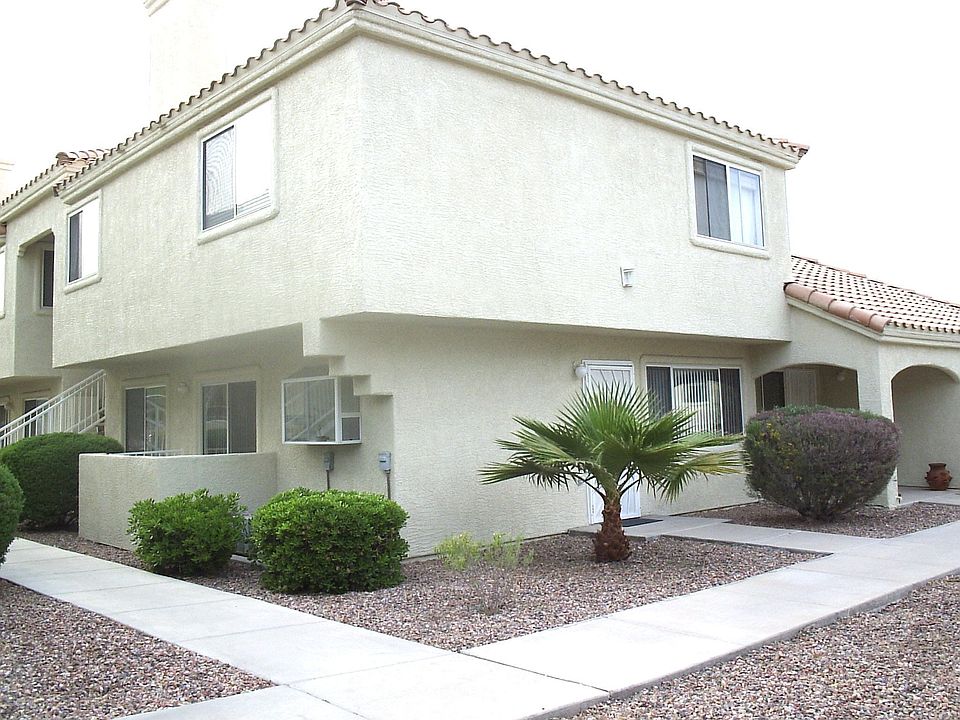 1ST FLOOR CONDO