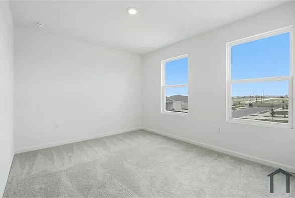 2756 Lookout Ridge Rd — Photo 7