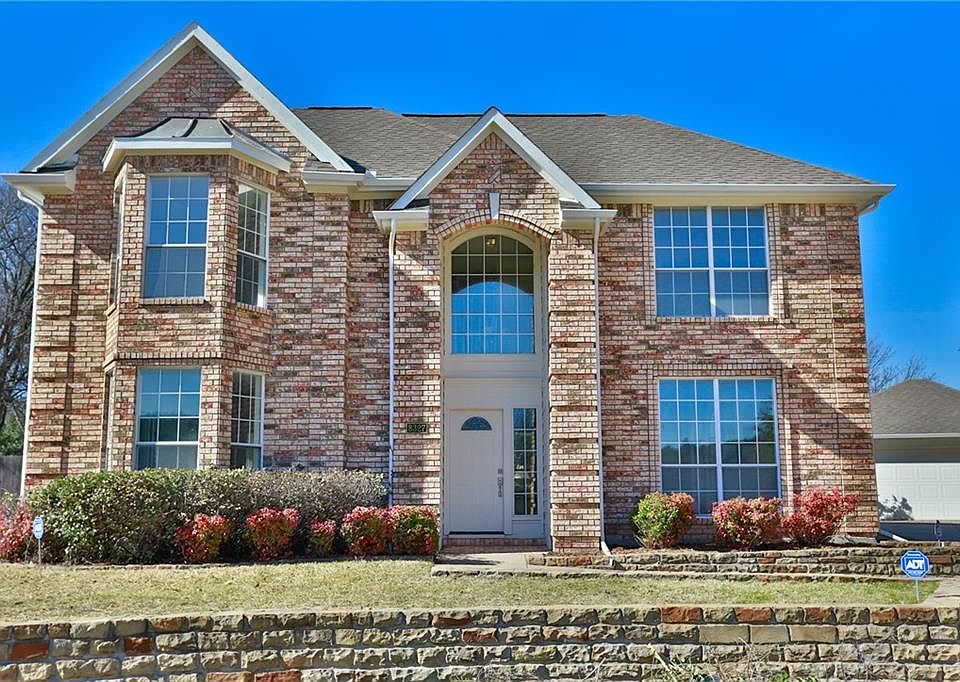 1st image of 8327 Crystalwood Dr