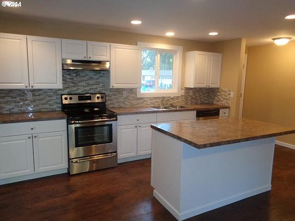 3rd image of 7708 NE 123rd Ave