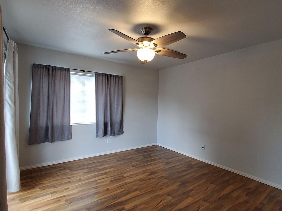 1st image of 1023 Lincoln Way