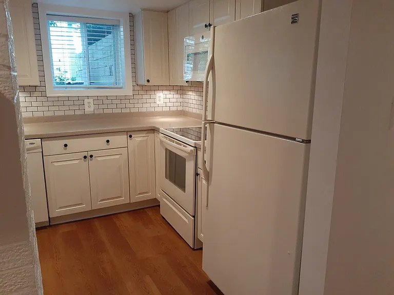 200B Adair St #B — Photo 6