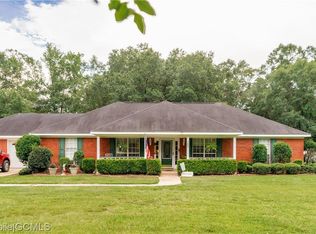 362 Bentley Rd N, Creola, AL 36525