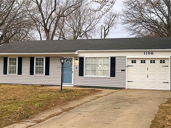 3rd image of 1106 N Indian Ln