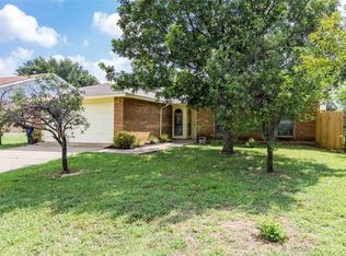 7400 Mulberry Ct, Fort Worth, TX 76137