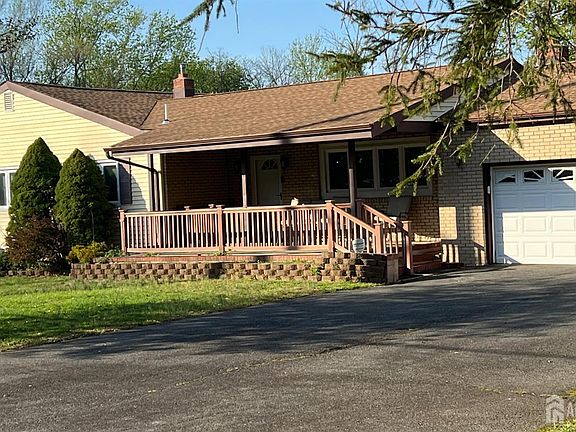4th image of 19 Reeds Rd