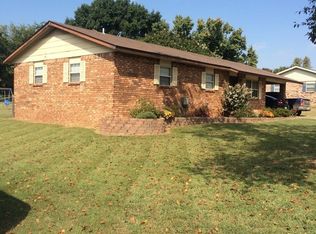 415 Charmont Dr, Charleston, AR 72933