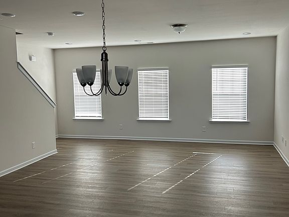 4th image of 77 Professional Pl SE