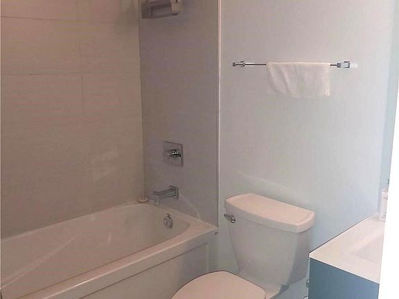 4th image of 111 Saint Clair Ave W #609