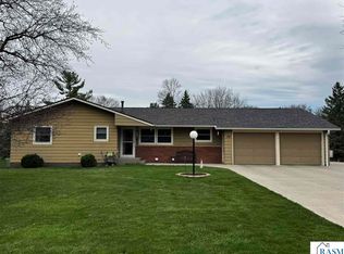 114 Capri Dr, Mankato, MN 56001