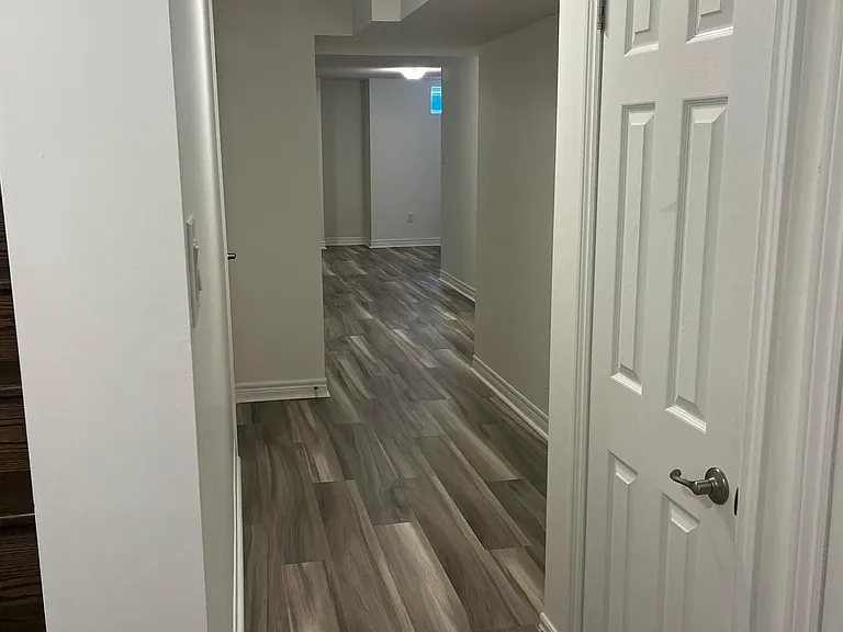 121 Huguenot Rd — Photo 19