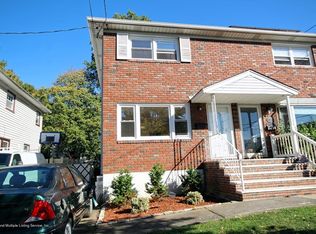 121 Sheraden Ave, Staten Island, NY 10314