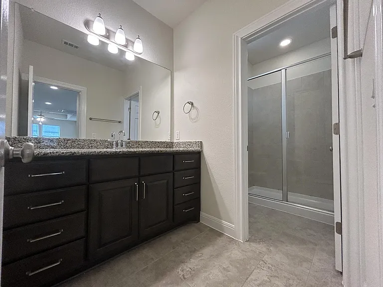 3005 Zelma Dr — Photo 6