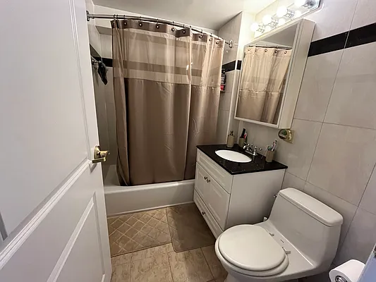 Rented by Winzone Realty Inc | media 6