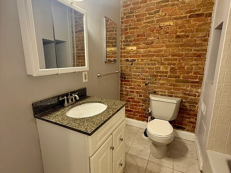 918 S Hanover St #1 — Photo 10