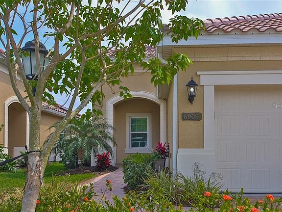 2nd image of 6909 Costa Bella Dr