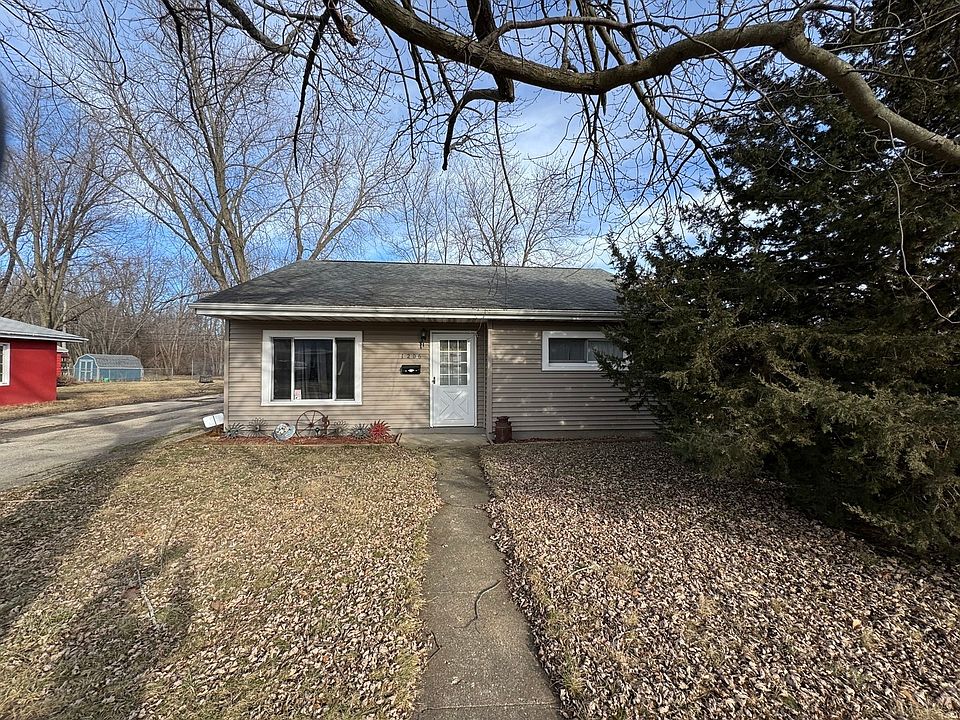 1st image of 1206 Harvey Dr