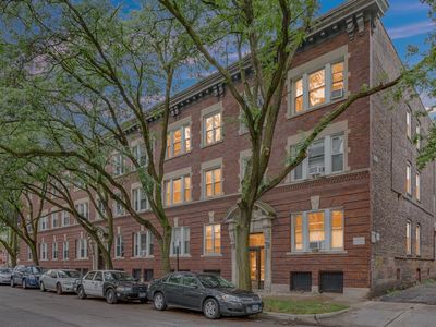 (Undisclosed Address), Chicago, IL, 60615