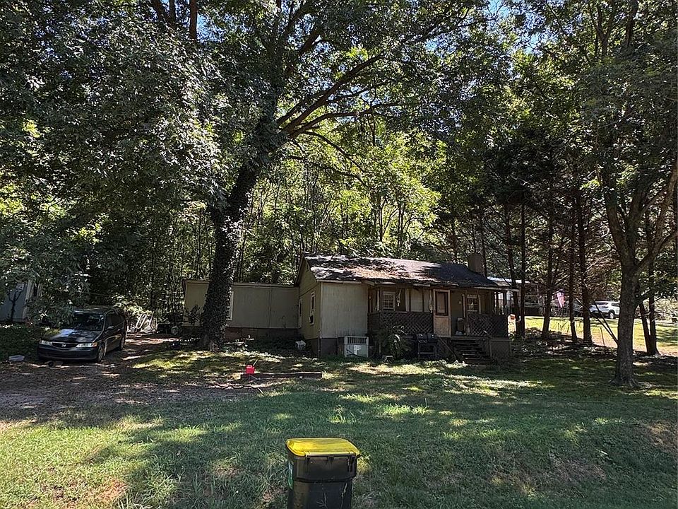 1st image of 322 Green Chapman Rd