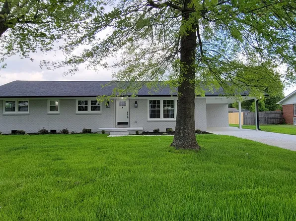 512 8th St, Lawrenceburg, TN 38464