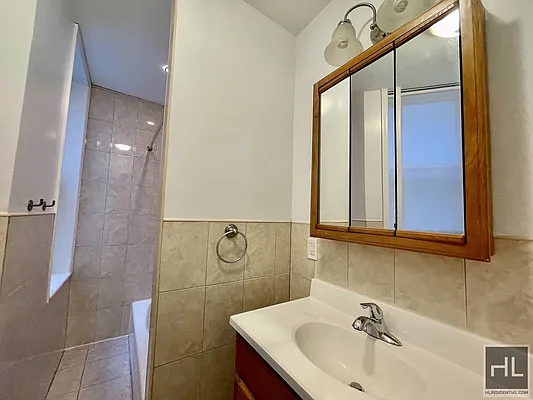 Rented by Highline Residential | media 7