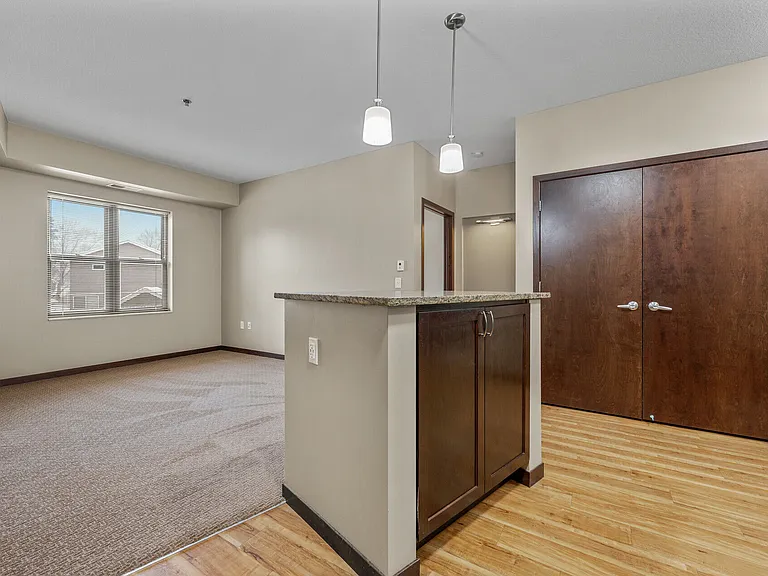 Oaks Station Place — Photo 17
