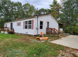 89 Goodrich Rd, Hebron, ME 04238