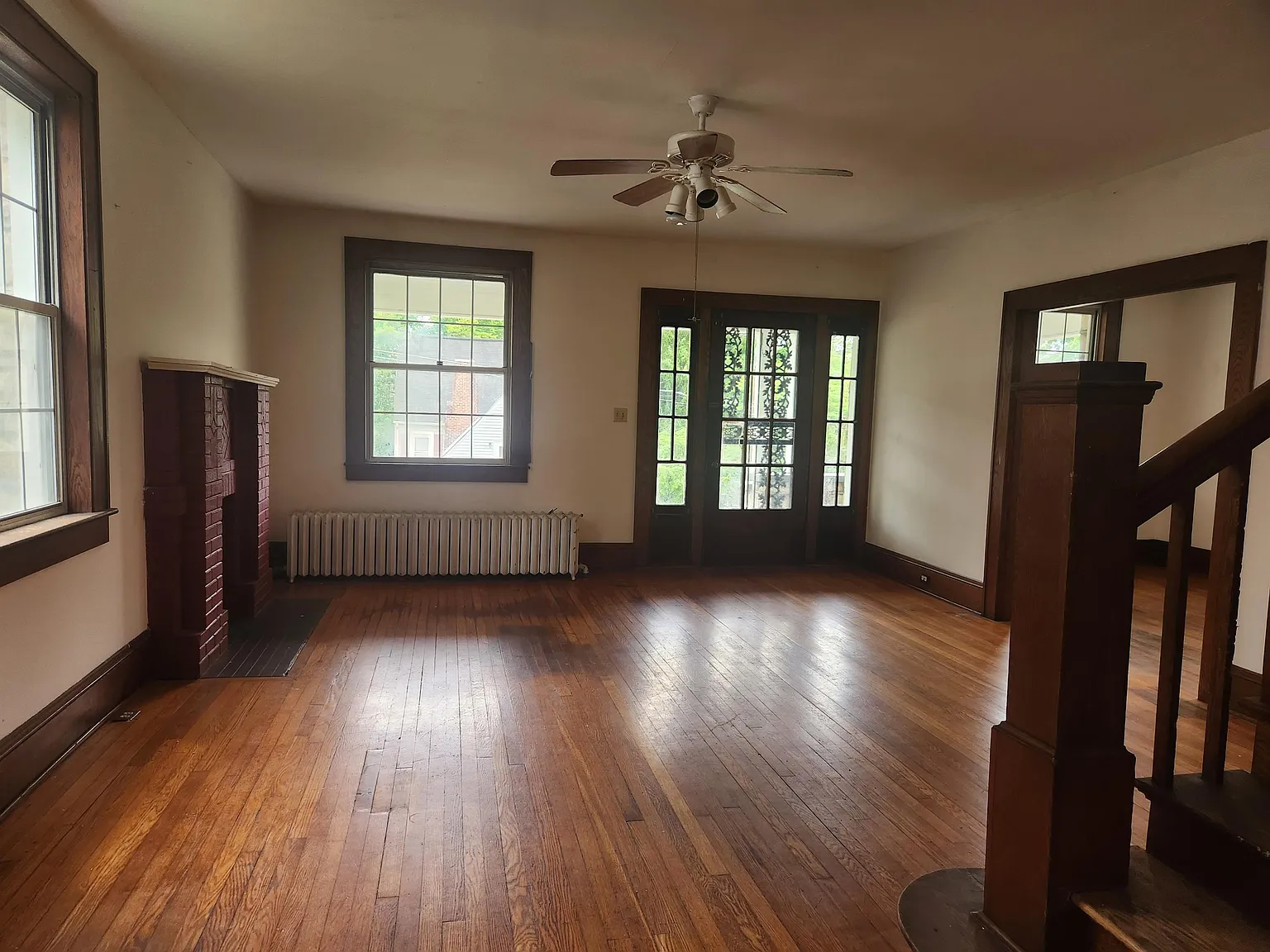 215 Crawford Street - 1 — Photo 1