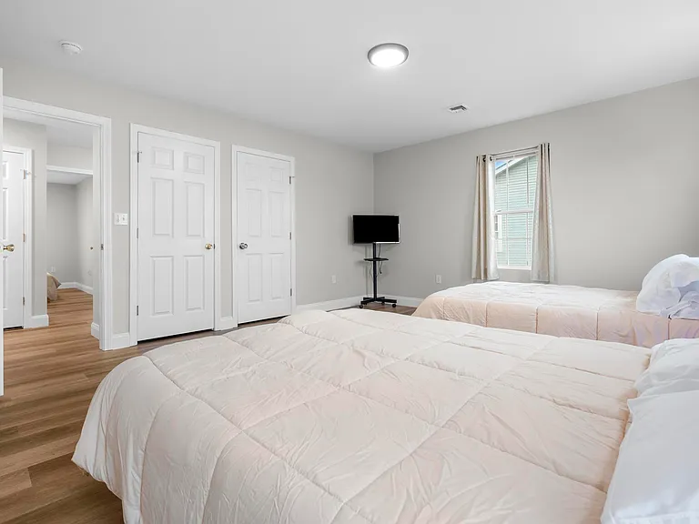 342 Front St #2 — Photo 58