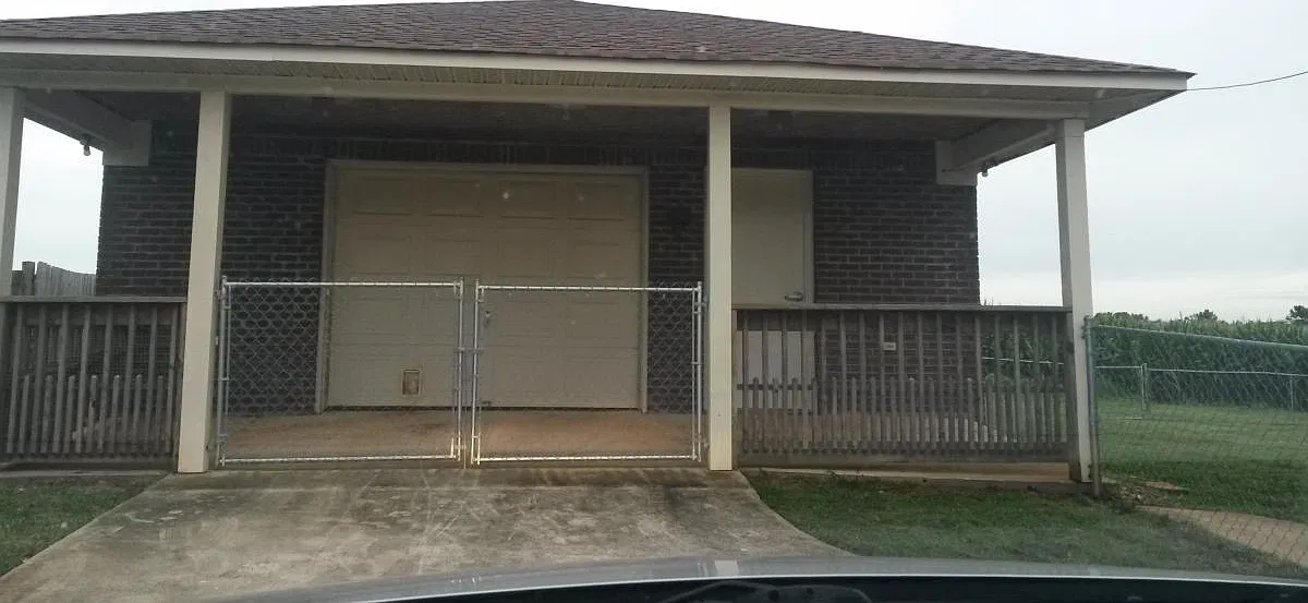 106 Perdido Drive — Photo 3