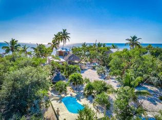 11 Cook Is, Big Pine Key, FL 33043