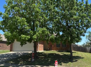 3704 Northpointe Dr, Denton, TX 76207