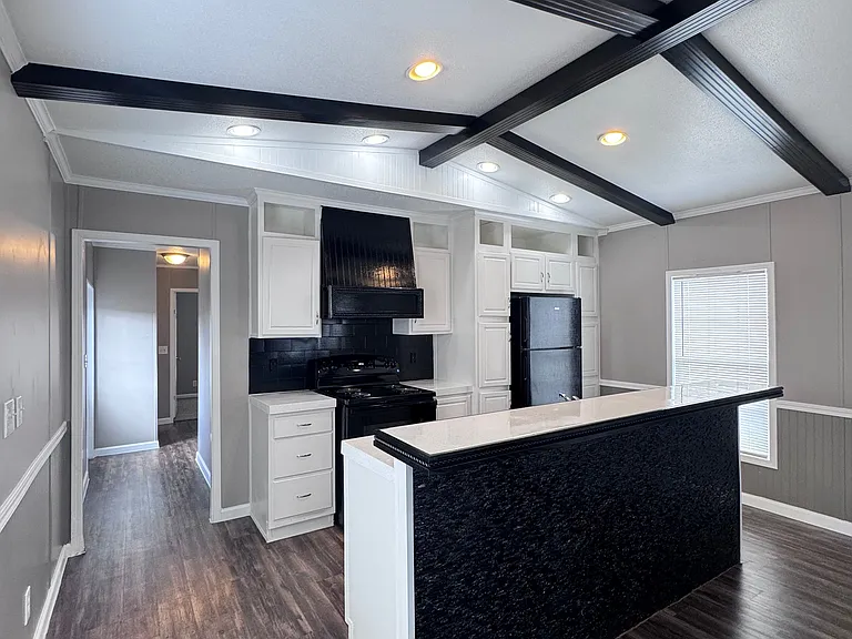 Woodlake Estates (TX) — Photo 40