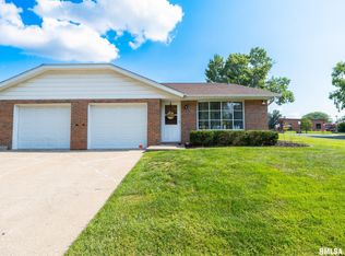 2752-56 W Millbrook Ct, Peoria, IL 61615