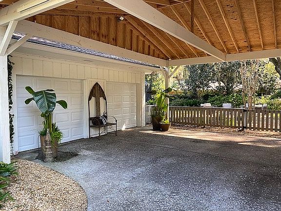 5th image of 205 Devonwood Dr