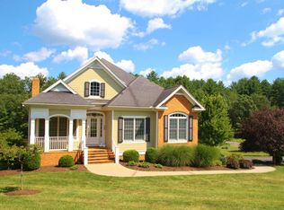 118 Via Largo Dr, Lewisburg, WV 24901