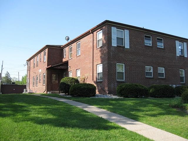 1st image of 2300 Marguerite Ave