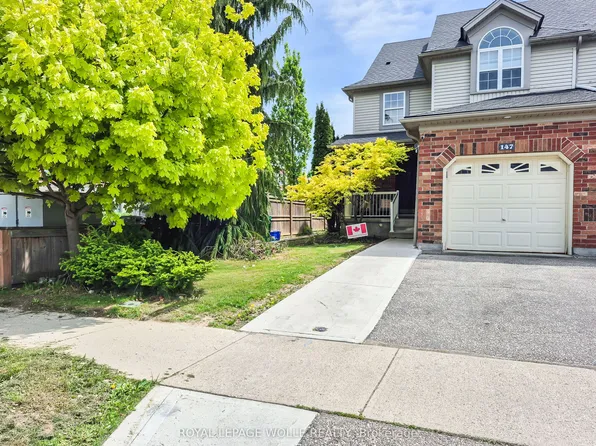 147 Dubrick Cres #1, Kitchener, ON N2E 4G3