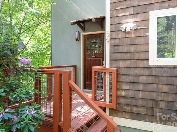 59 Morningside Dr, Asheville, NC 28806