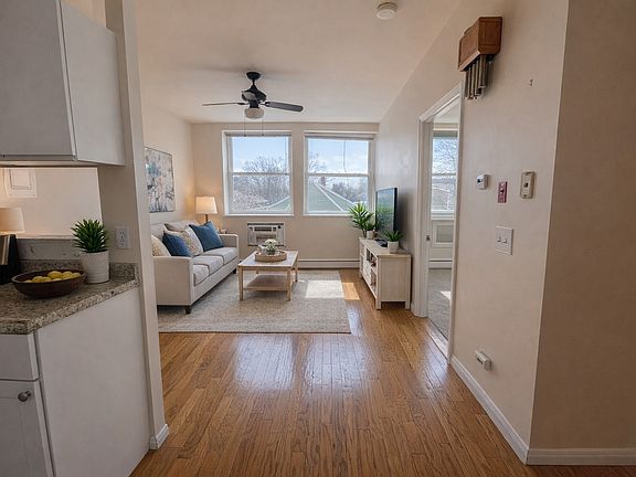 3rd image of 39 Church St APT 54
