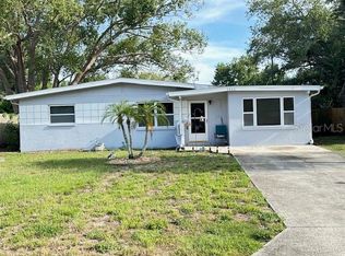 3046 Webley Dr, Largo, FL 33771