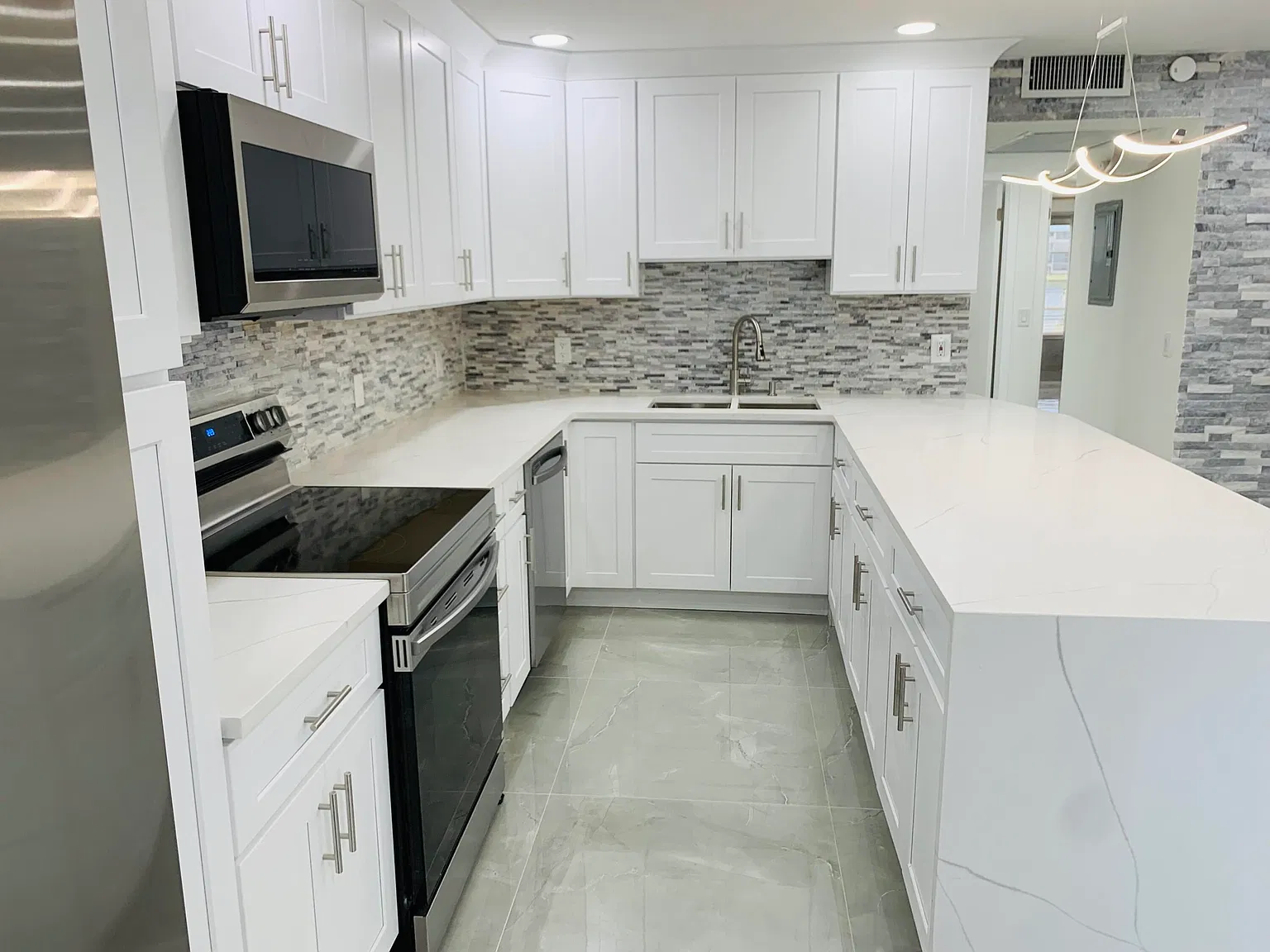 2 bed, 1.5 bath, 861 sqft, $2,200 — Photo 4