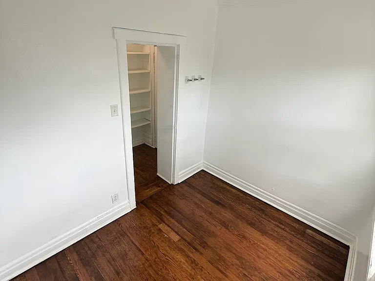 5352 S Campbell Ave #1 — Photo 4