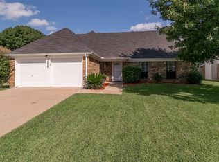 2638 Hamilton Dr, Grand Prairie, TX 75052