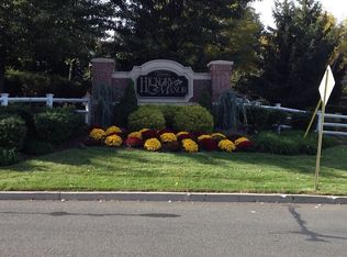 7 Redspire Dr, Union, NJ 07083