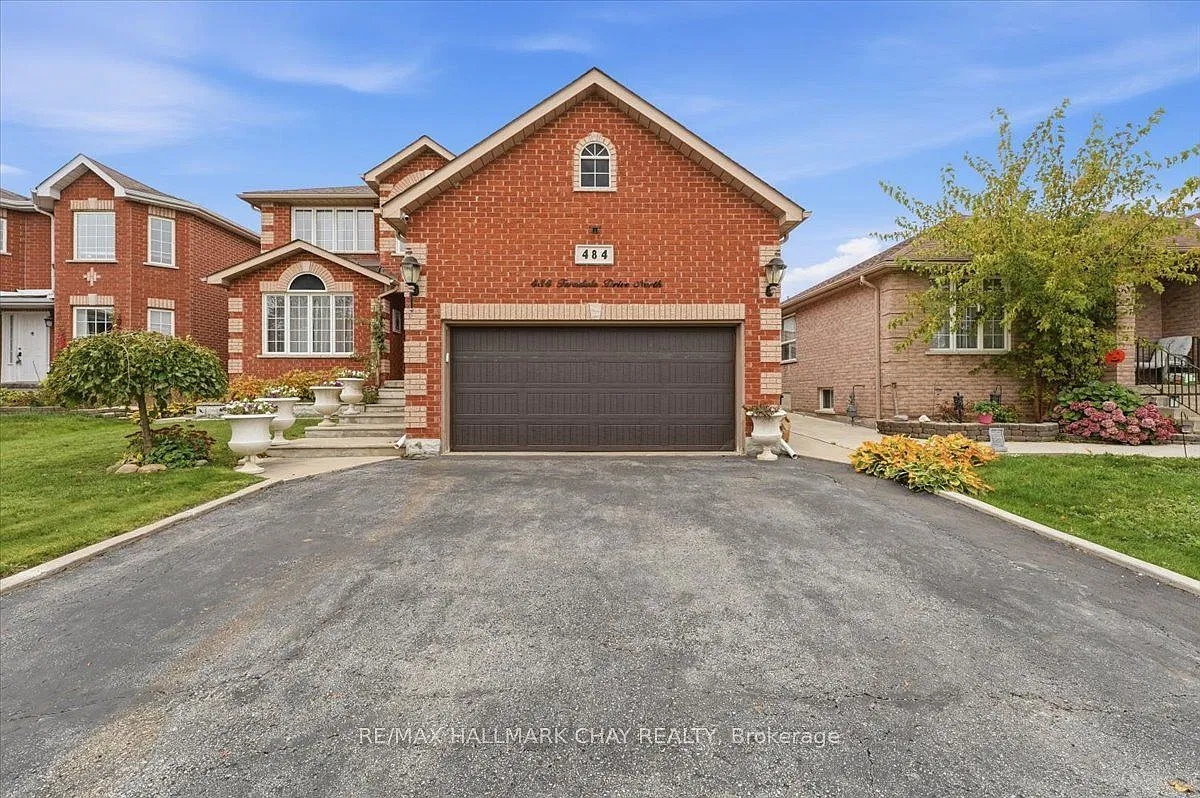 3 bed, $2,750 — Photo 1