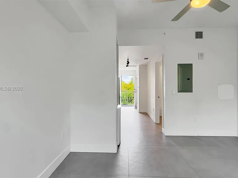 1536 NW 15th Ave #301 — Photo 11