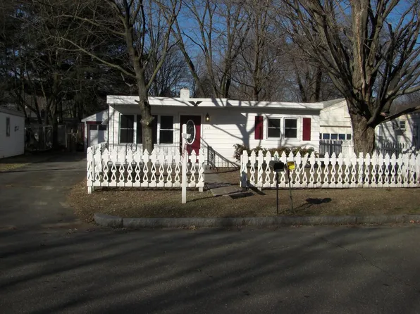 116 Fieldston St, Springfield, MA 01119