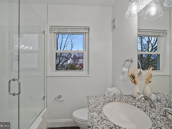 5th image of 6909 Radcliffe Dr